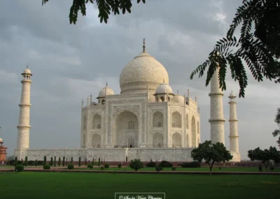 Le TAJ MAHAL, palais de l'amour, est une merveille de l'architecture indo-islamique