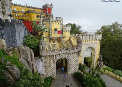 Le Palais National de Pena est un palais fantasque de Sintra, petite ville au nord ouest de Lisbonne.